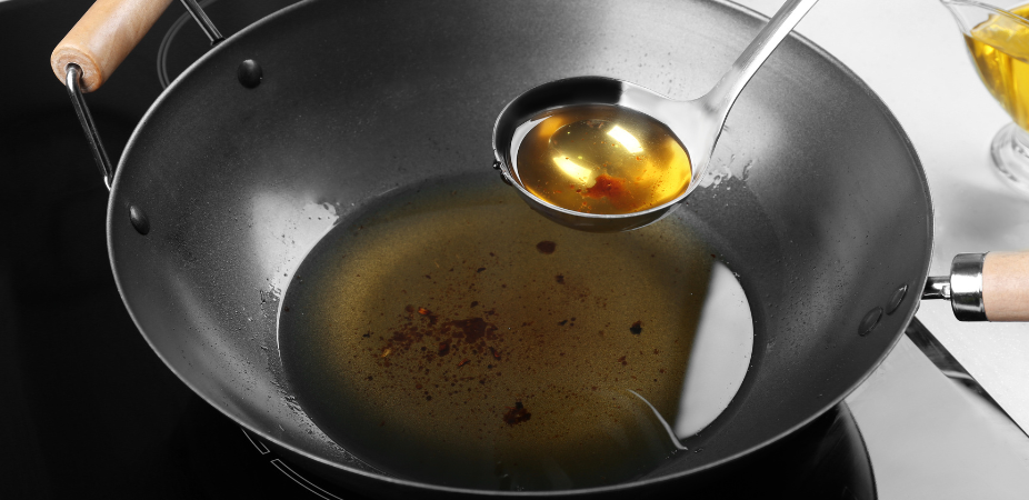 8 Signs It's Time to Replace Your Daily Cooking Oil